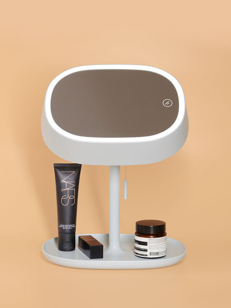 Portable Make-Up Mirror - EssentialEssentials1