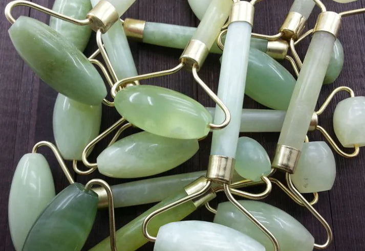 Jade Beauty Device, Facial Massager, Beauty Wand - EssentialEssentials1